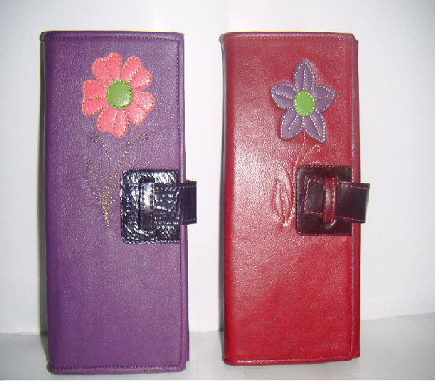 Chequera Juliana (Cuero de Llama)